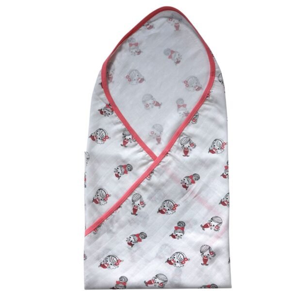 37 Unisex 100% Organic Cotton mermaid printed Muslin blanket - White and Pink - Image 1